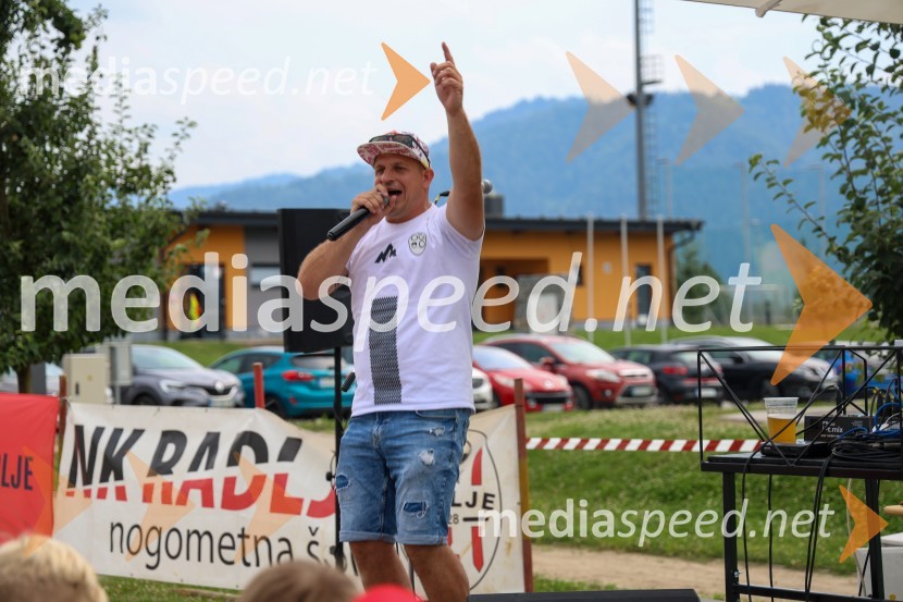  Uroš Krajnc, DJ UkacSprejem za nogometaša Žana Karničnika