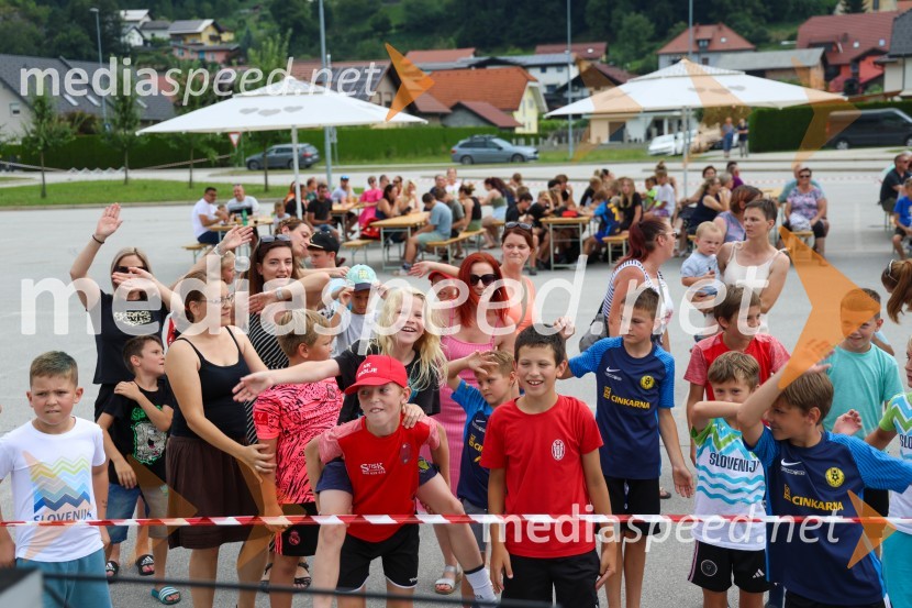 Sprejem za nogometaša Žana Karničnika