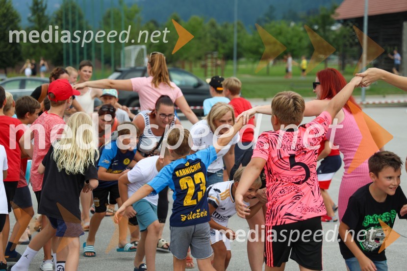 Sprejem za nogometaša Žana Karničnika