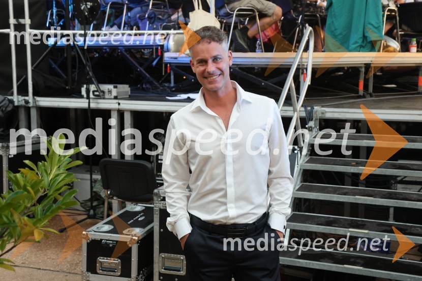  Andrej Geržina, TV voditeljGala večer slovenske popevke na Festivalu Arsana