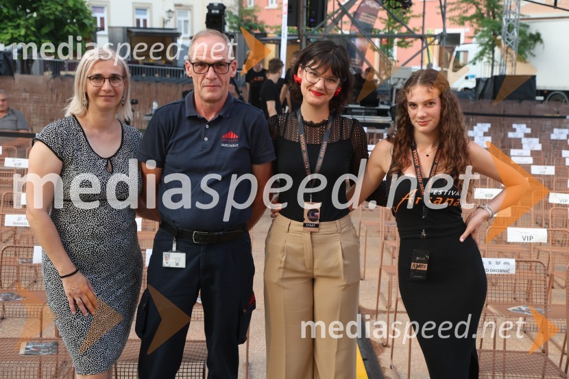 Gala večer slovenske popevke na Festivalu Arsana