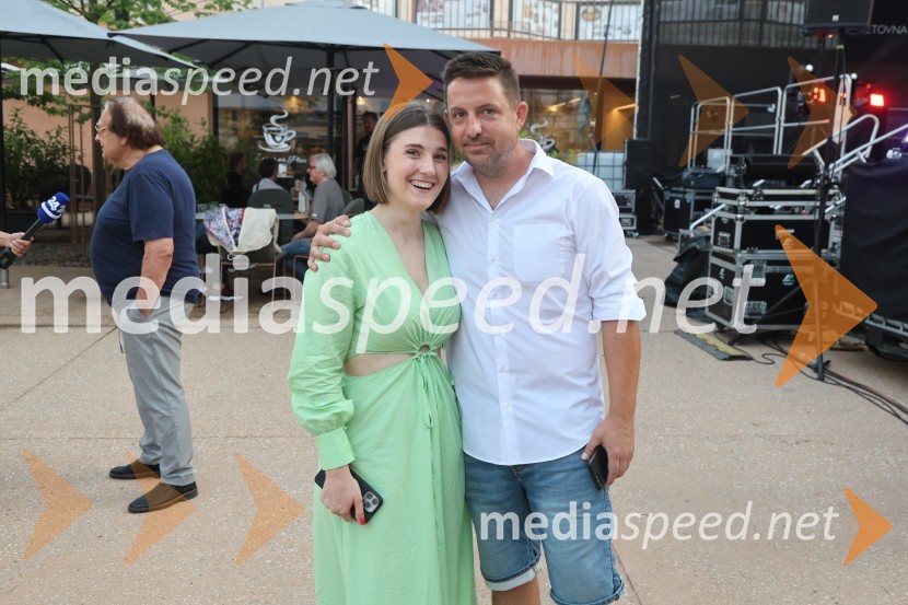 Gala večer slovenske popevke na Festivalu Arsana