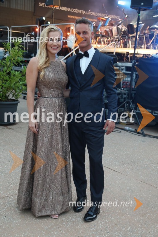  ... ;  Andrej Geržina, TV voditeljGala večer slovenske popevke na Festivalu Arsana