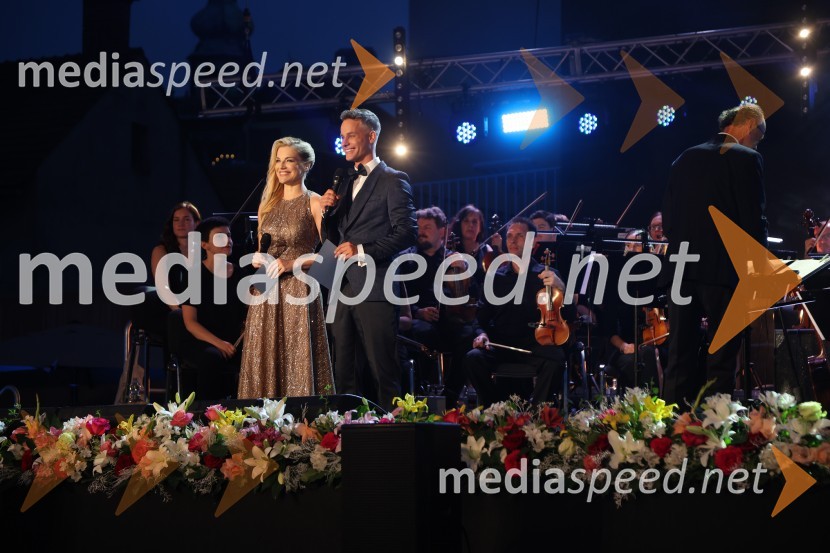  ... ;  Andrej Geržina, TV voditeljGala večer slovenske popevke na Festivalu Arsana