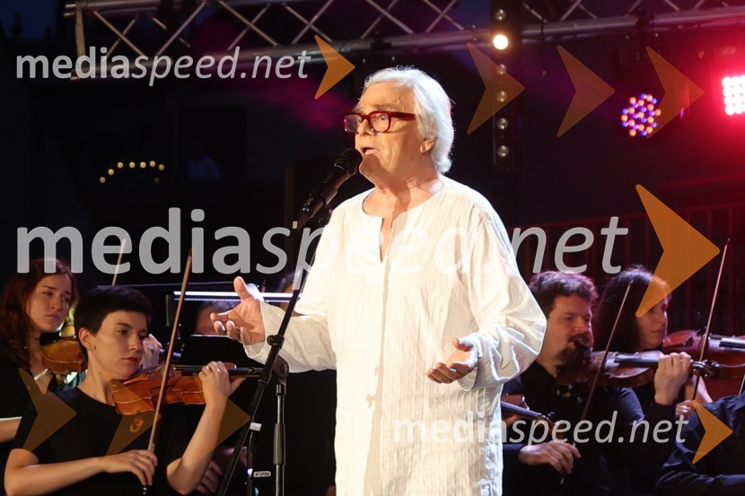  Lado  Leskovar, pevec in ambasador UnicefGala večer slovenske popevke na Festivalu Arsana