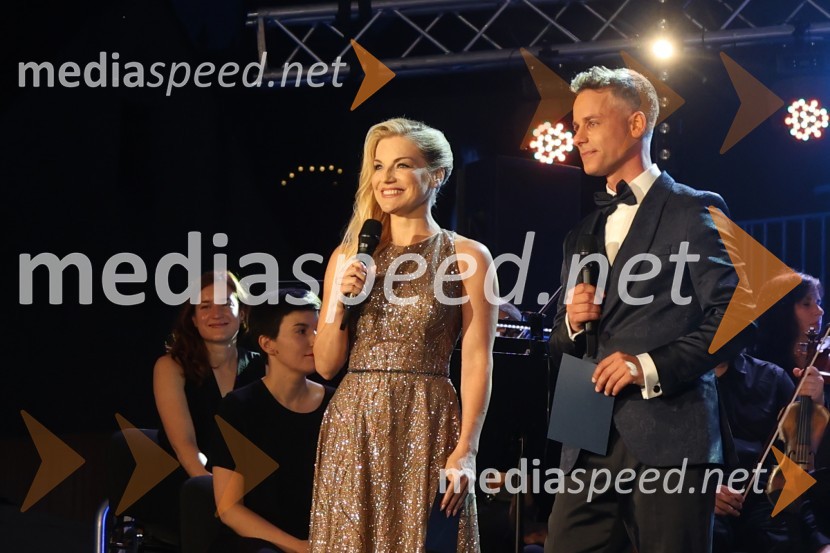  Andrej Geržina, TV voditelj;  ... Gala večer slovenske popevke na Festivalu Arsana