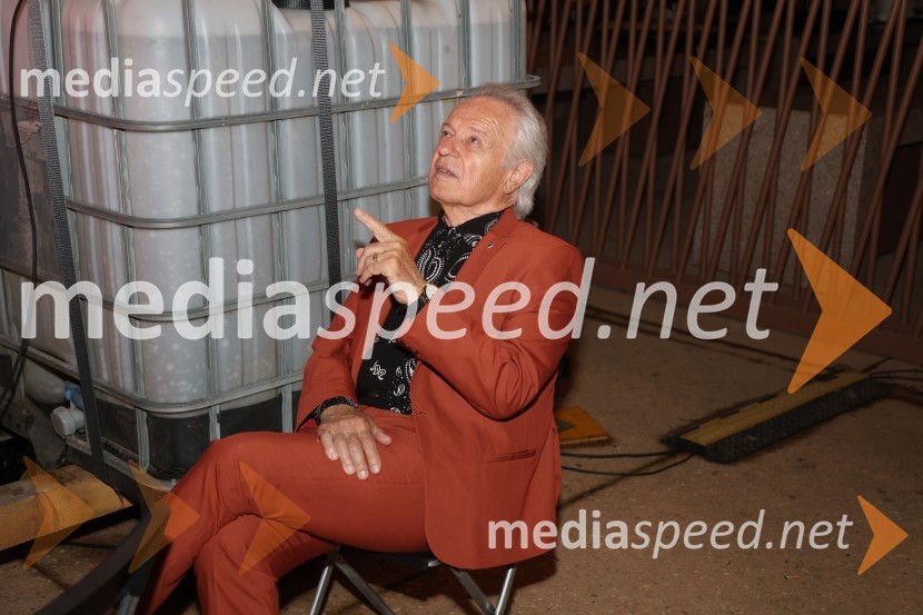  Alfi Nipič, pevecGala večer slovenske popevke na Festivalu Arsana