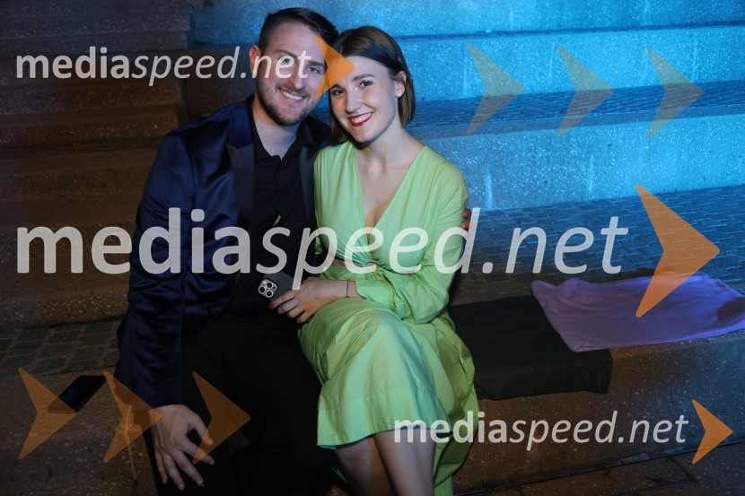  Gregor Ravnik, pevec;  ... Gala večer slovenske popevke na Festivalu Arsana