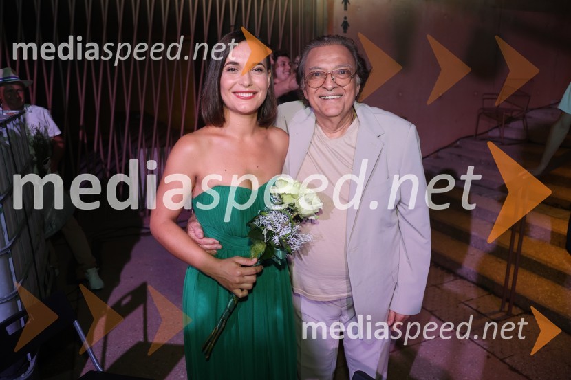  Nina Strnad, pevka;  Oto Pestner, pevecGala večer slovenske popevke na Festivalu Arsana