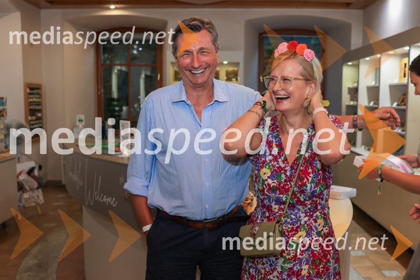  Borut Pahor, nekdanji predsednik Republike Slovenije;  Marta Bulhak, direktorica Pivovarna Laško UnionFestival Pivo in cvetje 2024, petek