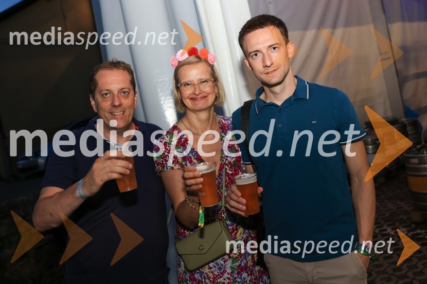  Tomaž Režun, župan, Občina Radeče;  Marta Bulhak, direktorica Pivovarna Laško Union;  Marko Šantej, župan, Občina LaškoFestival Pivo in cvetje 2024, petek