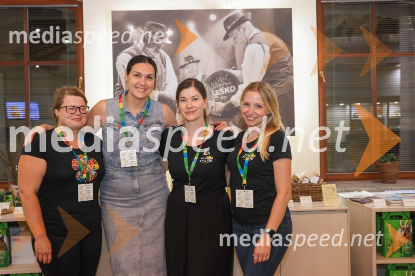  ... ;  Tina Belej, vodja trajnostnega razvoja in korporativnega sodelovanja, Pivovarna Laško Union;  ... ;  ... Festival Pivo in cvetje 2024, petek