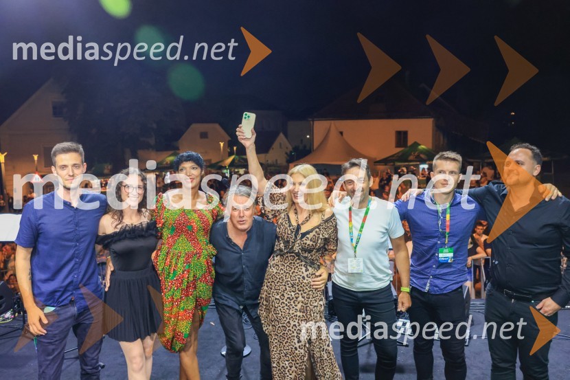  ... ;  ... ;  ... ;  ... ;  Helena Blagne, pevka;  ... ;  ... ;  ... Festival Pivo in cvetje 2024, petek