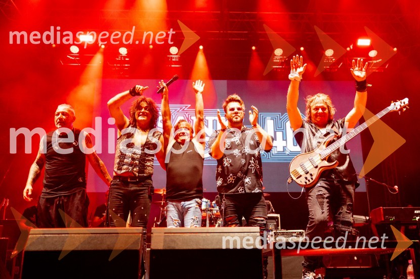  Aleš Uranjek, glasbeni menedžer, bobnar Šank Rock;  Bor Zuljan, kitarist, Šank rock;  Matjaž Jelen, pevec, skupina Šank Rock;  Zvone Hranjec, kitarist;  Cveto Polak, basist, skupina Šank RockFestival Pivo in cvetje 2024, petek