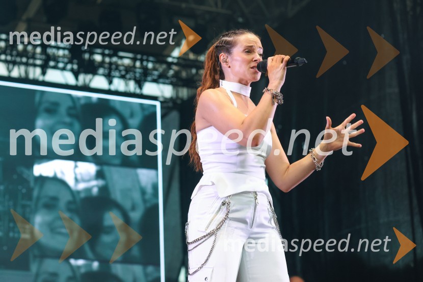  Nina Pušlar, pevkaFestival Pivo in cvetje 2024, sobota