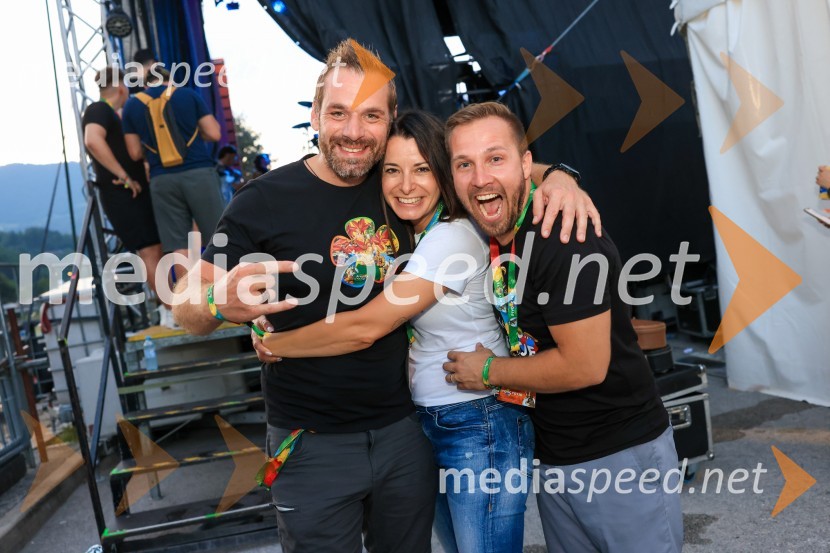  Iztok Gustinčič, radijski voditelj, glasbenik;  Jana Morelj, radijska in TV voditeljica;  Blaž  Babič, animatorFestival Pivo in cvetje 2024, sobota