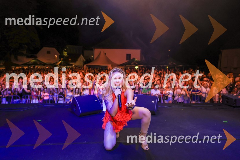  Nika Zorjan, pevkaFestival Pivo in cvetje 2024, sobota