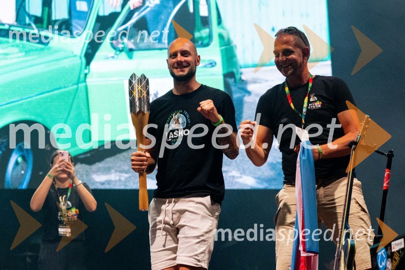  Jan Filip Jordan Frangež, režiser;  Urban Kramberger,  direktor festivala Pivo in cvetje, manager blagovne skupine PLUFestival Pivo in cvetje 2024, sobota