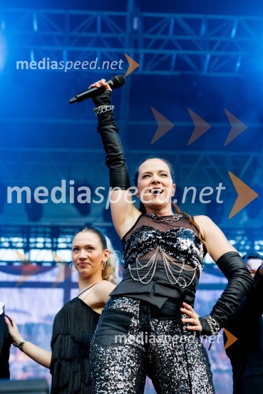  ... ;  Nina Pušlar, pevkaFestival Pivo in cvetje 2024, sobota