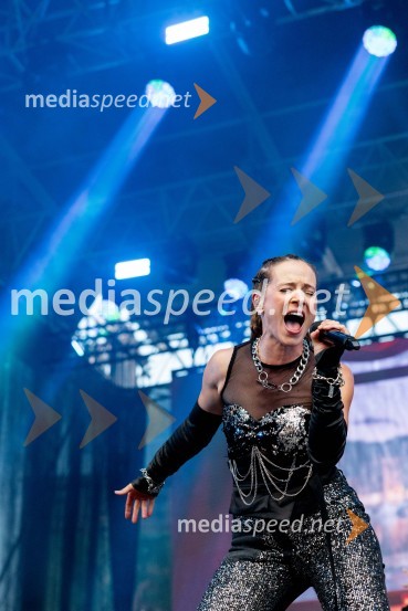  Nina Pušlar, pevkaFestival Pivo in cvetje 2024, sobota