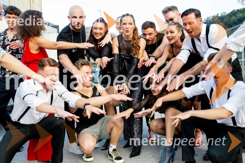  ... ;  ... ;  ... ;  ... ;  Nina Pušlar, pevka;  ... ;  ... ;  ... ;  ... Festival Pivo in cvetje 2024, sobota