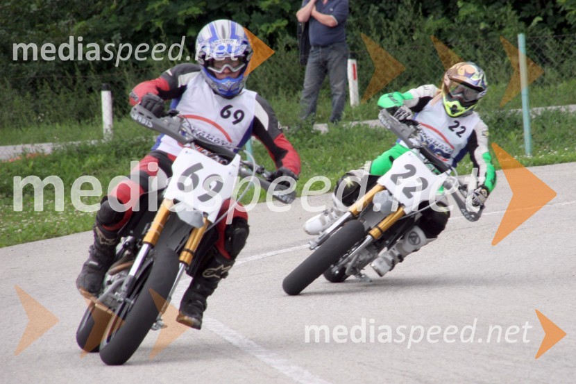 Matevž Hribar in Robert OblakHITROSTNI MOTOCIKLIZEM, DP4 - Pokal Tomos