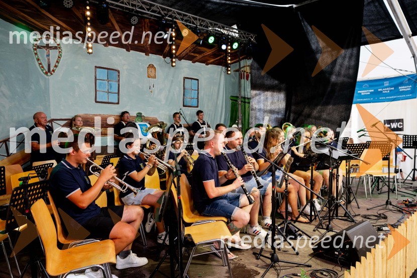 Pivo in cvetje 2024, zaključna povorka