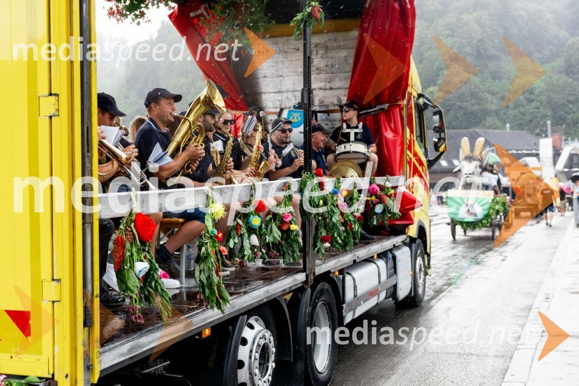 Pivo in cvetje 2024, zaključna povorka