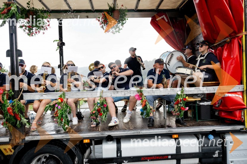 Pivo in cvetje 2024, zaključna povorka