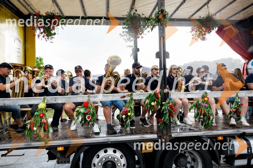 Pivo in cvetje 2024, zaključna povorka