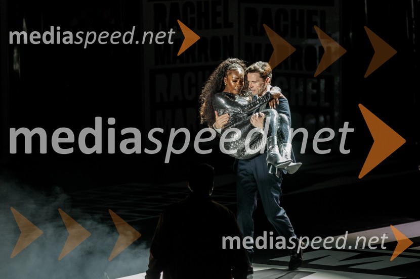  Rhianne-Louise McCaulsky, igralka, pevka;  Norman Bowman, igralecMuzikal Bodyguard, 72. Ljubljana Festival