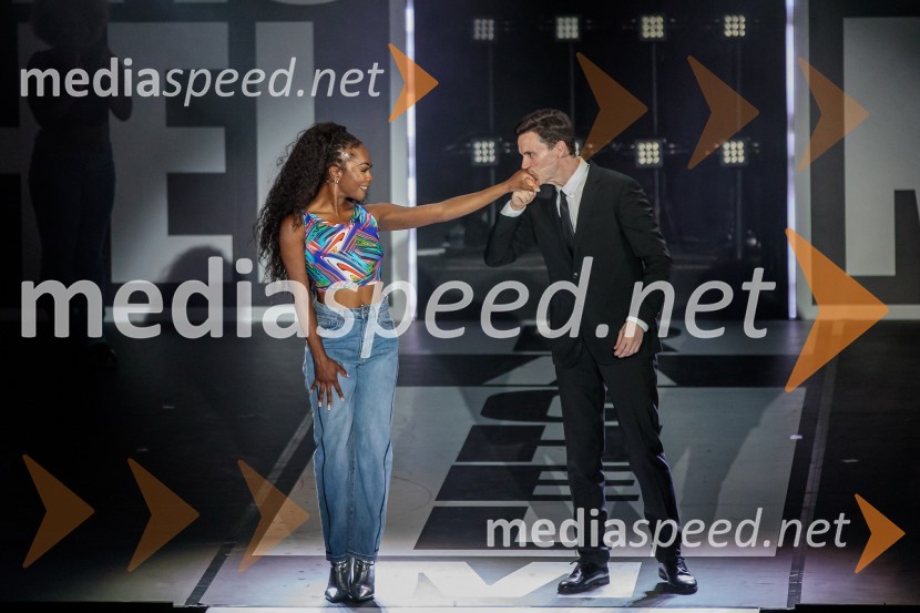  Rhianne-Louise McCaulsky, igralka, pevka;  Norman Bowman, igralecMuzikal Bodyguard, 72. Ljubljana Festival