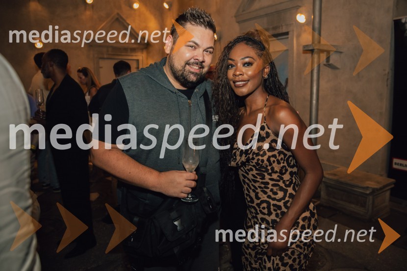  Nejc Simšič, novinar;  Rhianne-Louise McCaulsky, igralka, pevkaMuzikal Bodyguard, 72. Ljubljana Festival