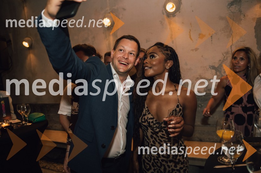  ... ;  Rhianne-Louise McCaulsky, igralka, pevkaMuzikal Bodyguard, 72. Ljubljana Festival