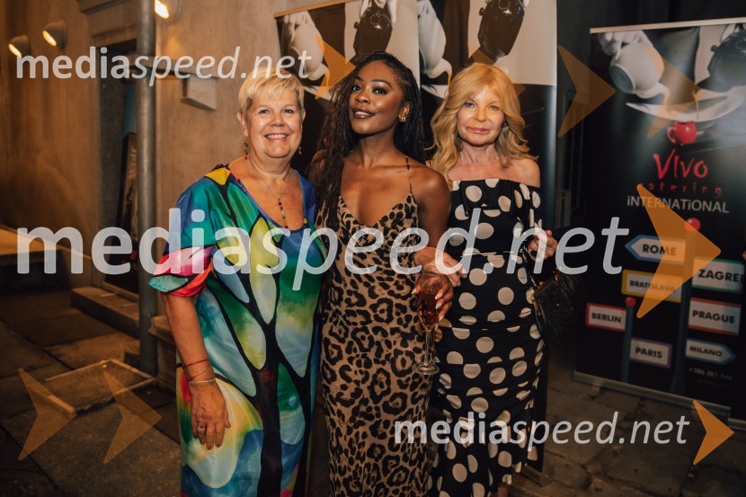  Irena  Butoln, germanistka;  Rhianne-Louise McCaulsky, igralka, pevka;  Darja Kuhar Kotnik, soustanoviteljica in podpredsednica Društva za zdravje narodaMuzikal Bodyguard, 72. Ljubljana Festival