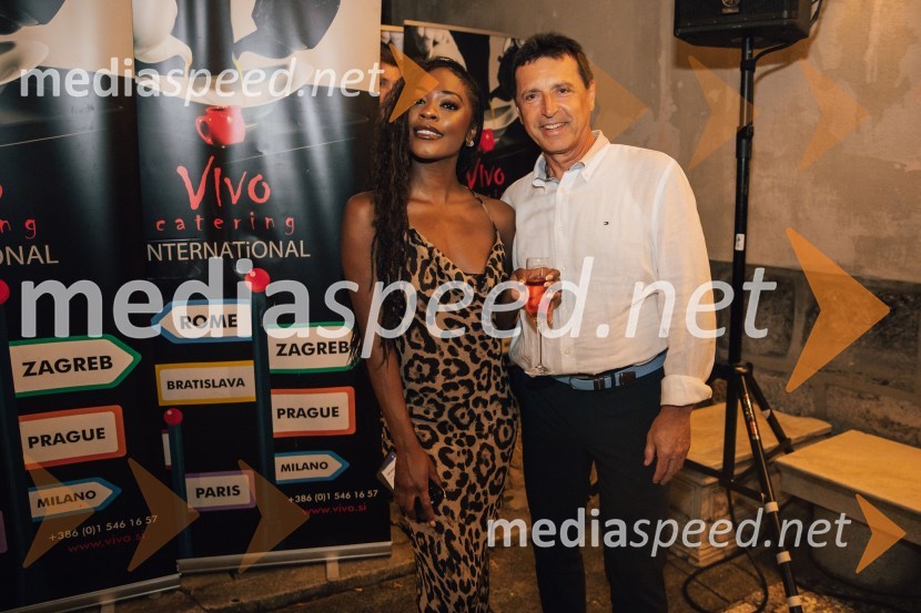  Rhianne-Louise McCaulsky, igralka, pevka;  ... Muzikal Bodyguard, 72. Ljubljana Festival