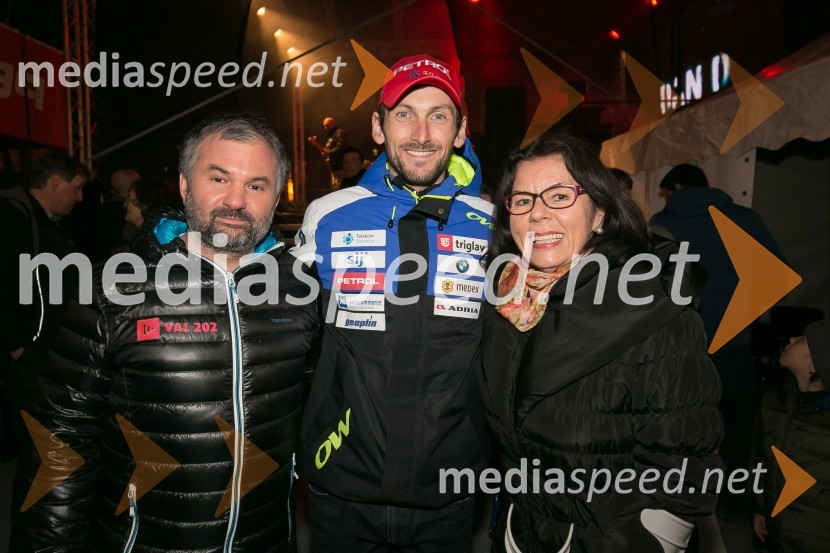  Aleš Smrekar, novinar in dnevni urednik Val202;  Jakov Fak, biatlonec;  Anita Ogulin, Zveza prijateljev mladineUmrla je humanitarka Anita Ogulin