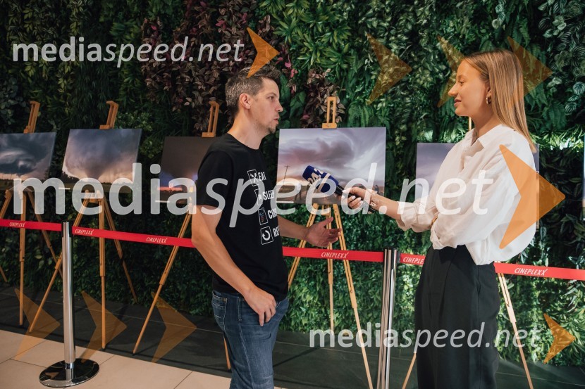  Marko Korošec, fotograf;  Tjaša Železen, novinarka POP TVAction Night s filmom Twister 2 v Cineplexx Ljubljana
