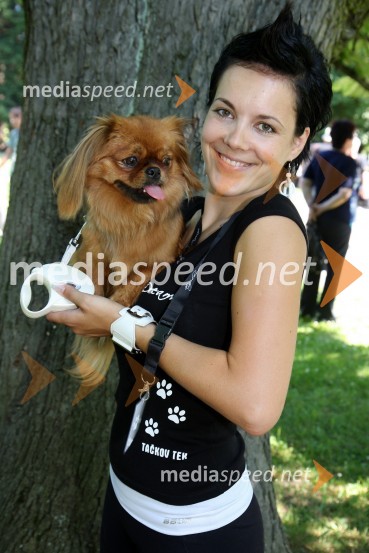 Nataša Kirn, Playboyeva zajčica1. Tačkov tek