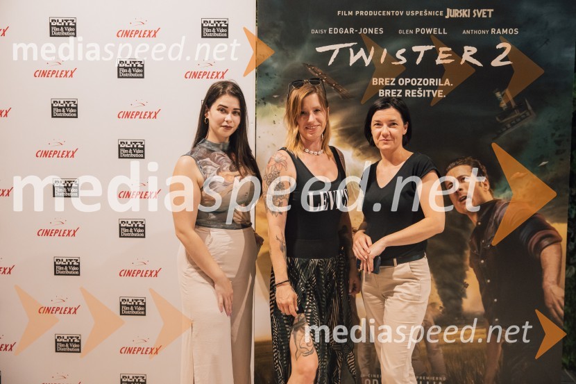  Simona Bračun Rok, Cineplexx;  ... ;  Andreja Purger, marketing CineplexxAction Night s filmom Twister 2 v Cineplexx Ljubljana