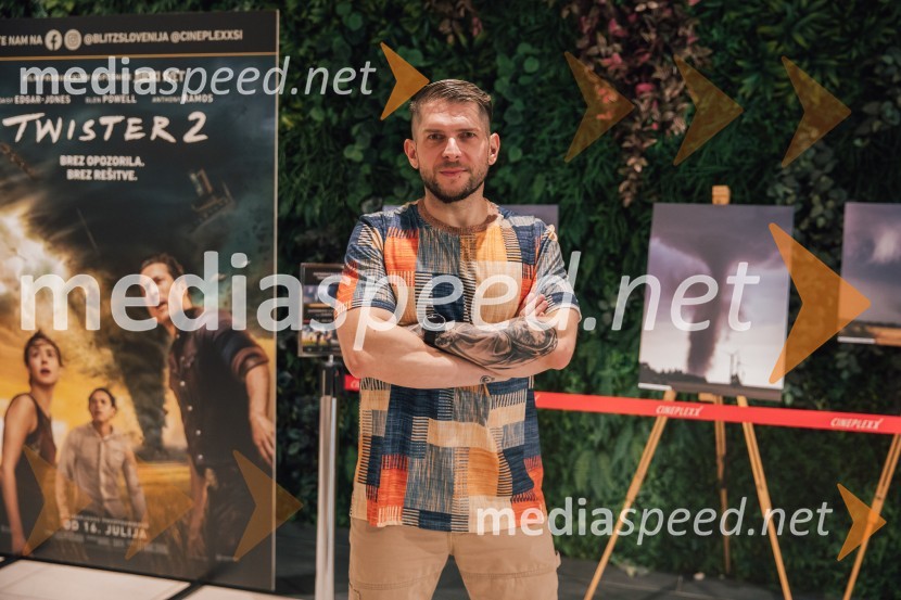  Klemen Bunderla, radijski voditelj, radio AktualAction Night s filmom Twister 2 v Cineplexx Ljubljana