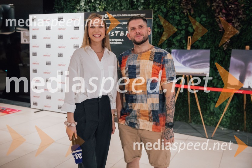  Tjaša Železen, novinarka POP TV;  Klemen Bunderla, radijski voditelj, radio AktualAction Night s filmom Twister 2 v Cineplexx Ljubljana