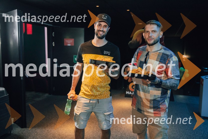  Luka Švigelj;  Klemen Bunderla, radijski voditelj, radio AktualAction Night s filmom Twister 2 v Cineplexx Ljubljana