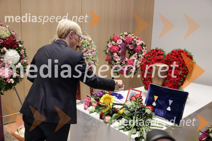 dr. Nataša Pirc Musar, predsednica Republike SlovenijeSlovo od humanitarke Anite Ogulin