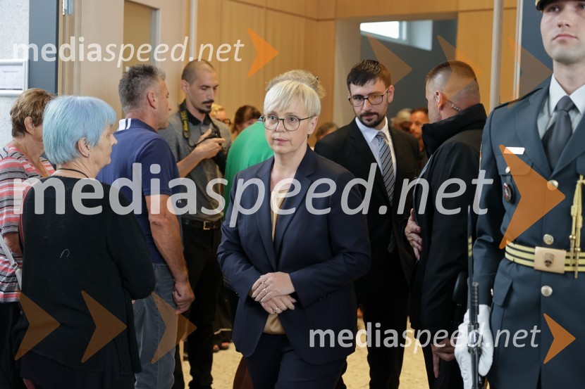 dr. Nataša Pirc Musar, predsednica Republike SlovenijeSlovo od humanitarke Anite Ogulin