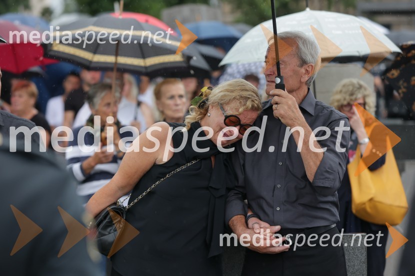  Karmen Ogulin;  Mirč OgulinSlovo od humanitarke Anite Ogulin