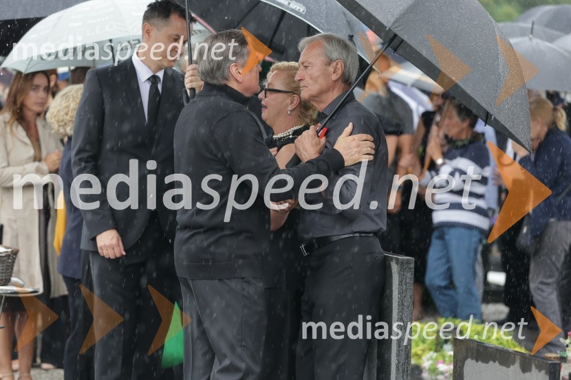  Zoran Janković, župan, Mestna občina Ljubljana;  Mirč OgulinSlovo od humanitarke Anite Ogulin