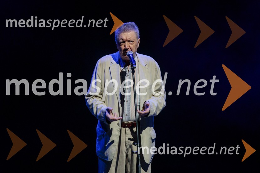  Brane Rončelj, glasbeni urednik, radijski in televizijski voditeljMargareth Menezes, koncert, Ljubljana Festival