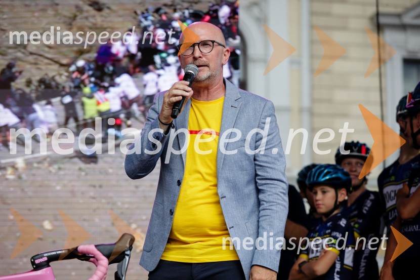  Anže Bašelj, voditeljSprejem Tadeja Pogačarja v Ljubljani