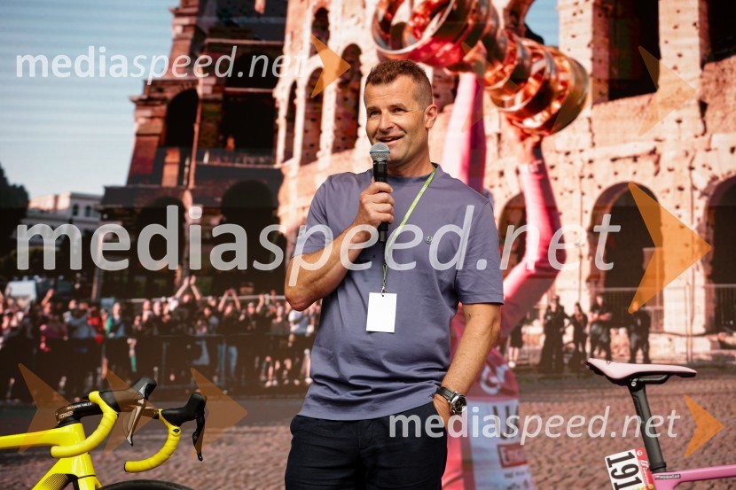  Andrej Hauptman, nekdanji kolesar, selektor državne kolesarske reprezentanceSprejem Tadeja Pogačarja v Ljubljani